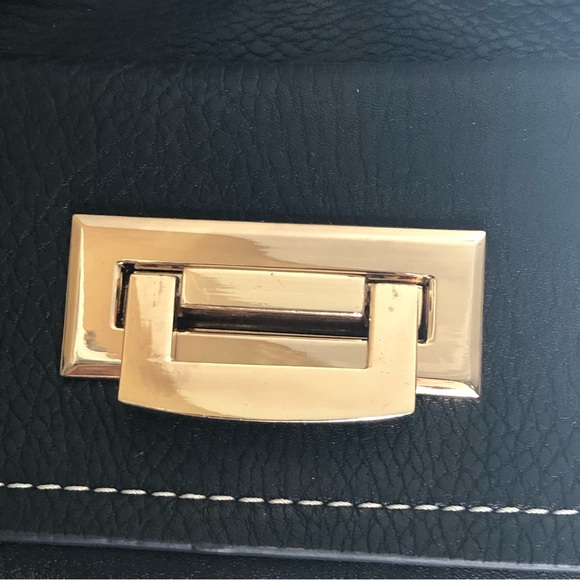 Satchel crossbody bag - gold hardware - Picture 3 of 12